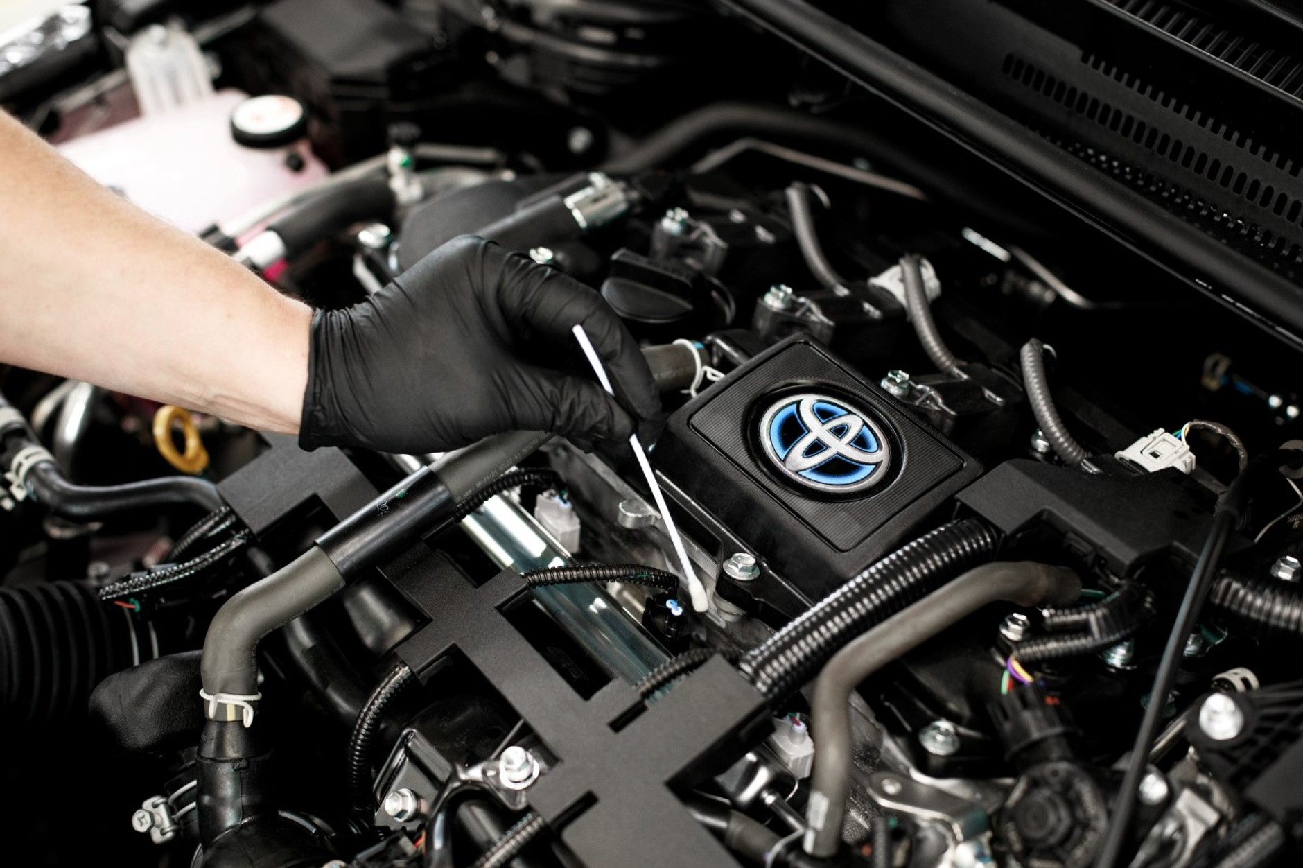 SelectaDNA to nowy typ oznakowania aut i jego podzespołów w Toyotach