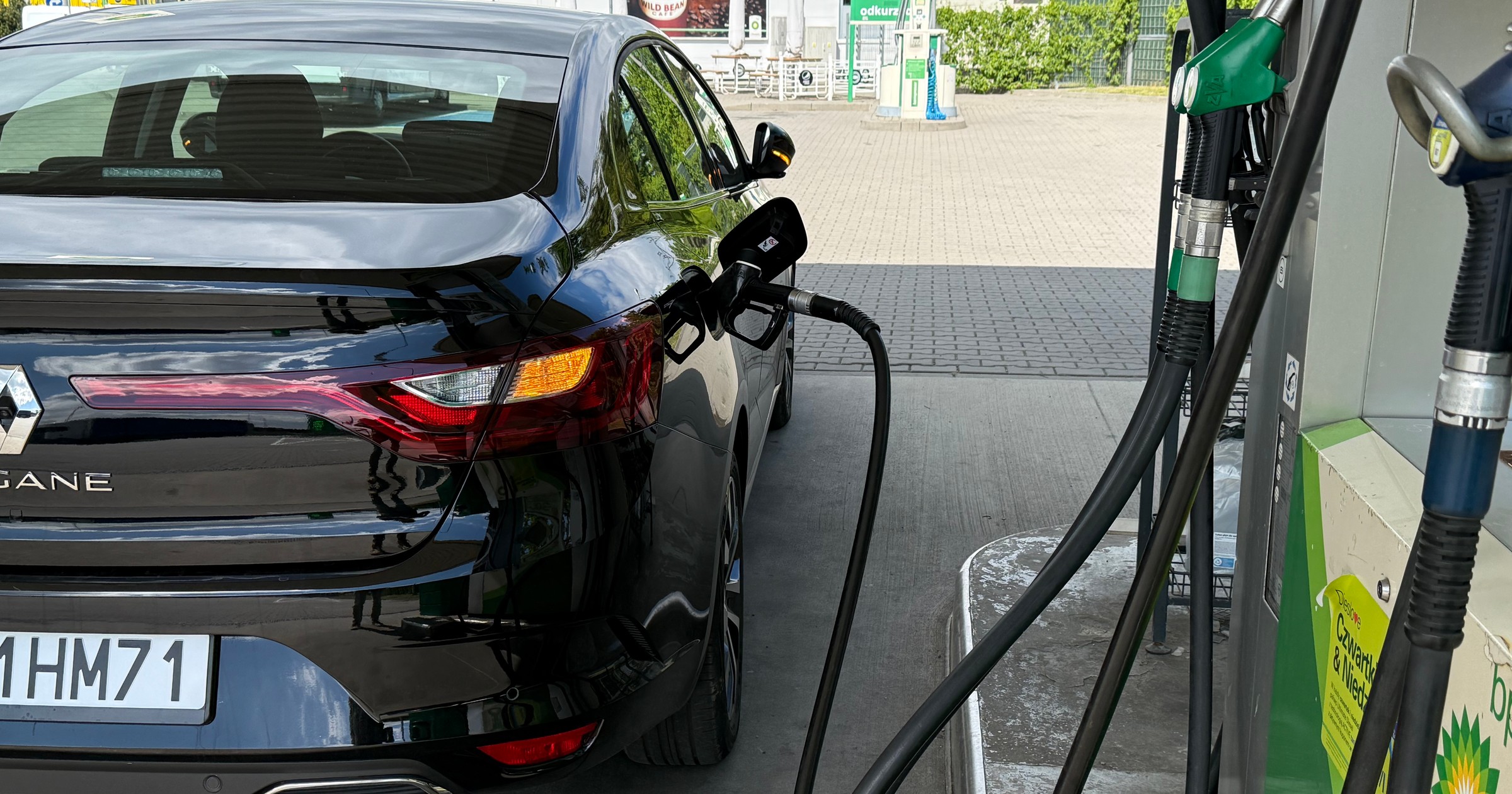 Tankowanie samochodu w marcu będzie droższe