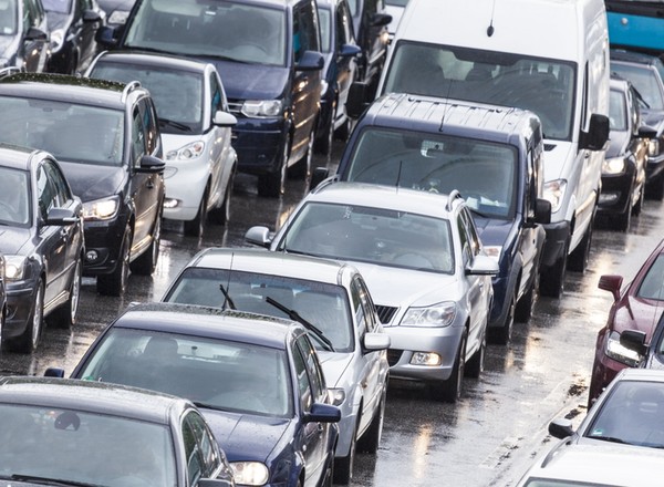 Dojazdy na święta – gdzie możemy trafić na korki?