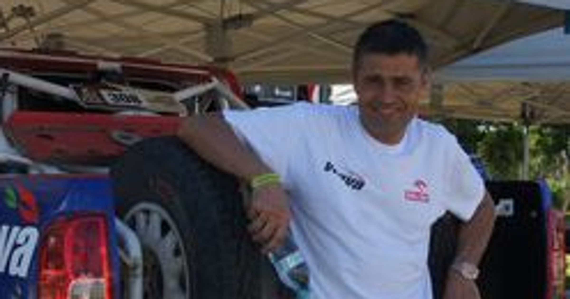 Rajd Dakar 2010: Hołowczyc śpi w małym namiocie (dzień wypoczynku po 7. etapie)