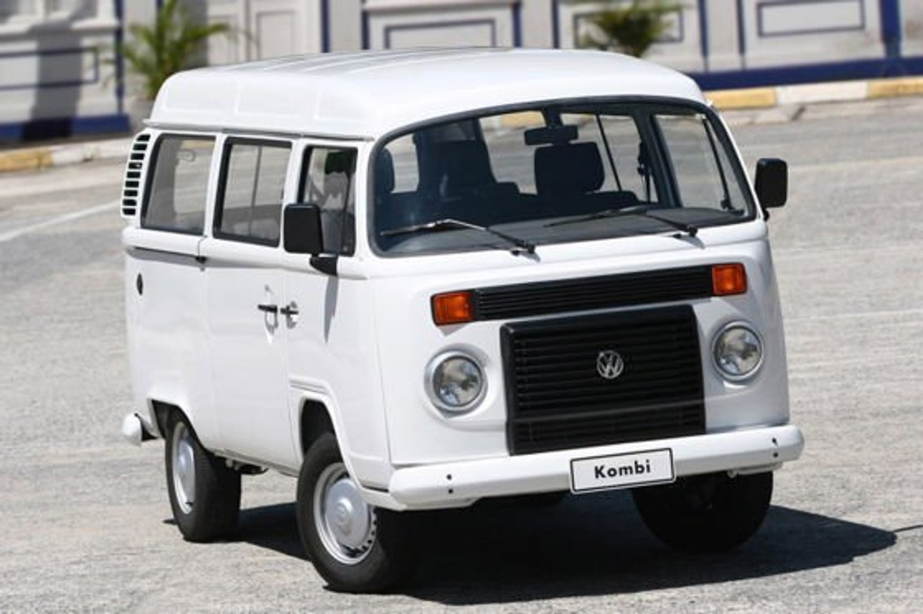 Oldtimery prosto z fabryki