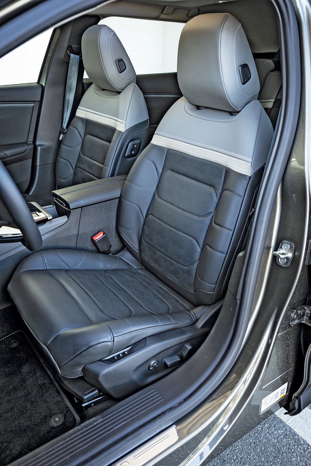 Citroen C5 X PHEV 225