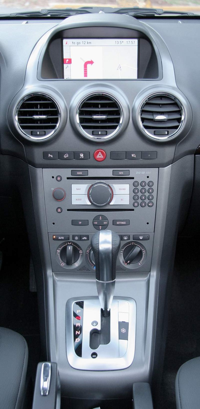 Opel rozpoczął w Rosji montaż Antary