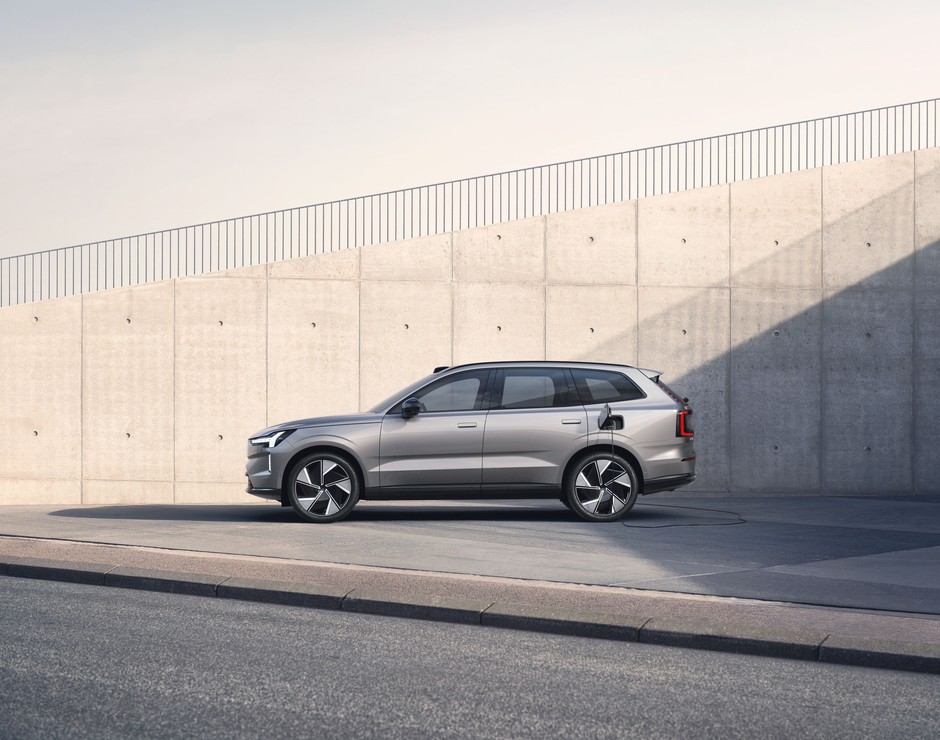 Volvo EX90