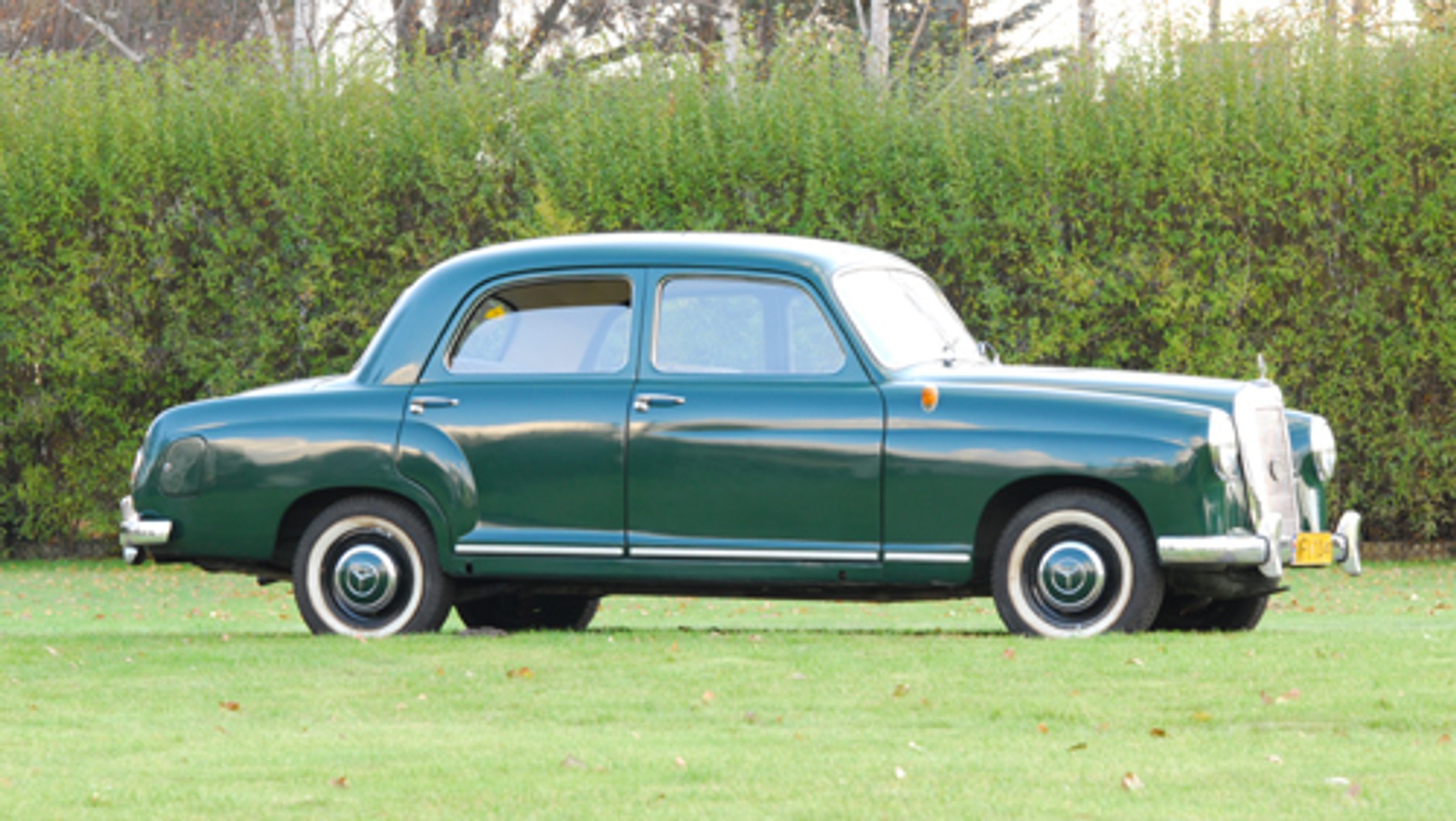 Mercedes 180 D - Ponton z... kołami