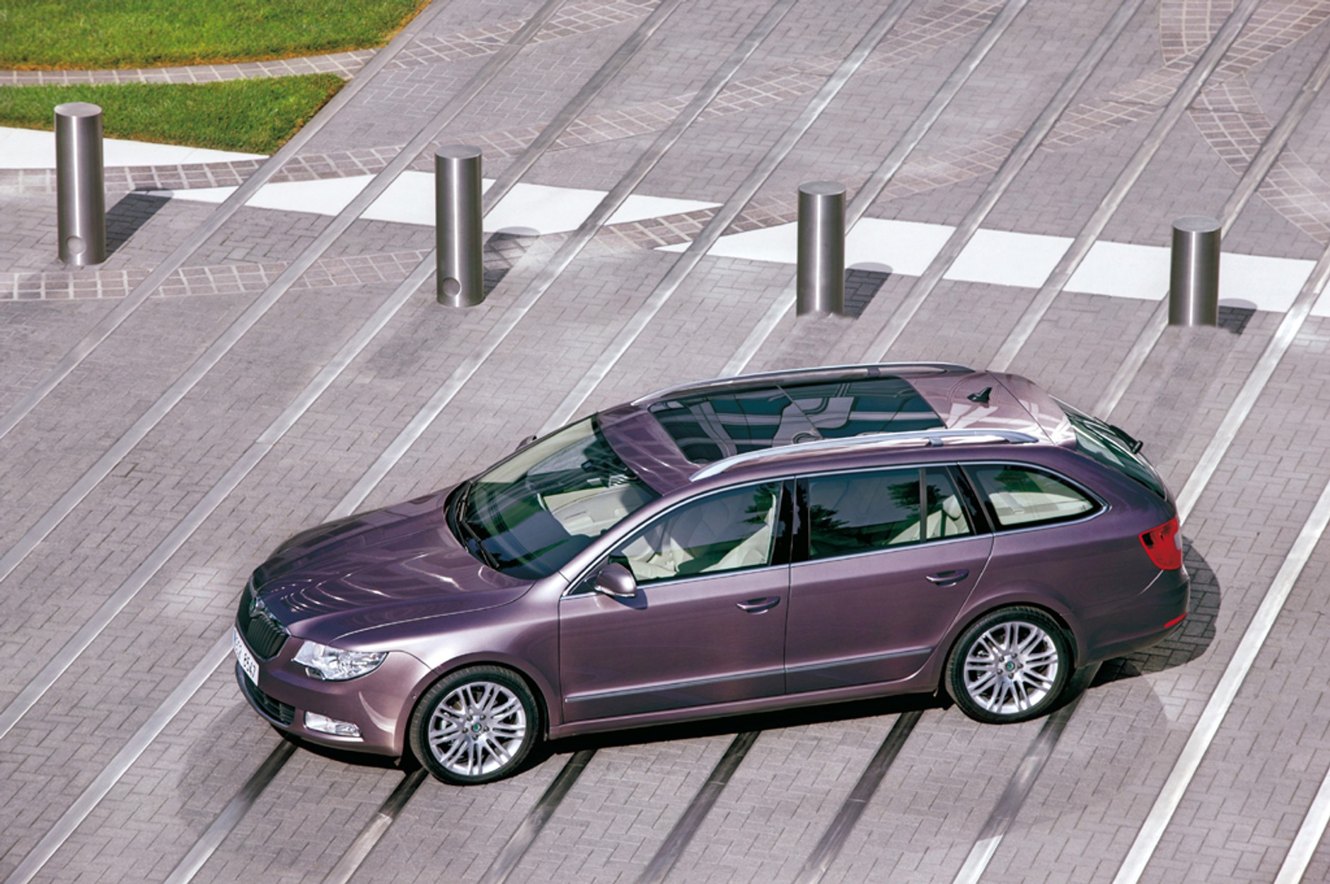 Skoda Superb Combi - Superb w odmianie XL