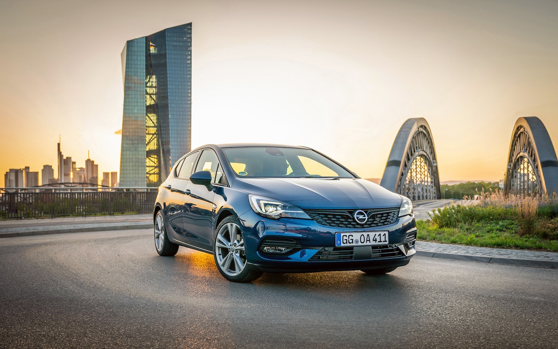 Opel Astra – mistrz oszczędności i dynamiki