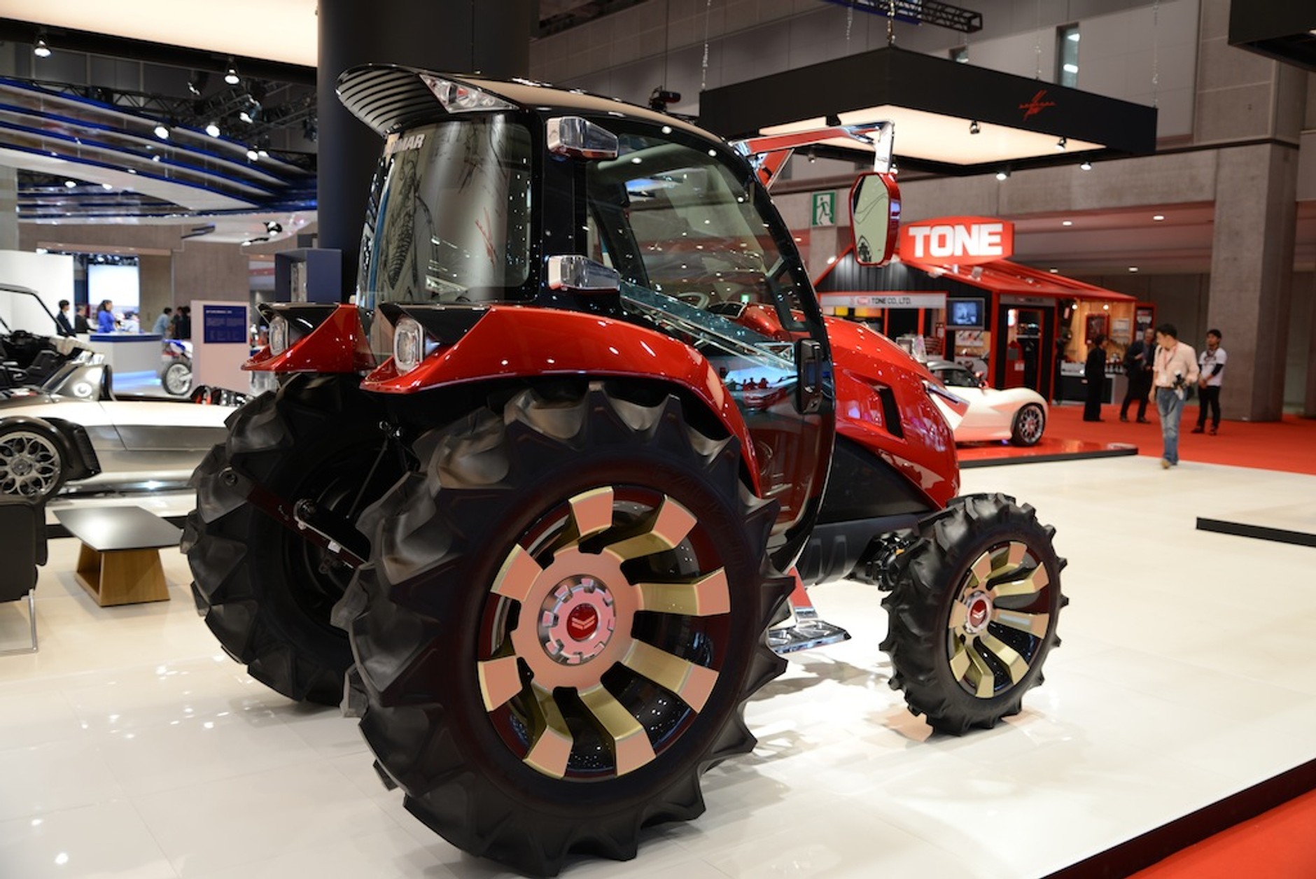 Y-Concept YT01 Adanced Tractor