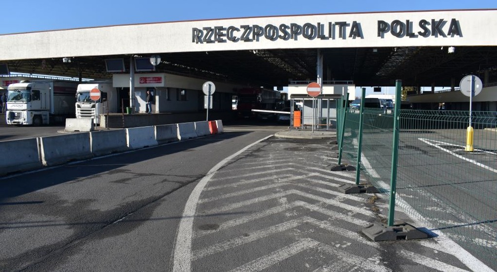 Służby Celne przechwyciły ładunek o wartości 12 mln zł. Przemyca się go w zbiornikach LPG