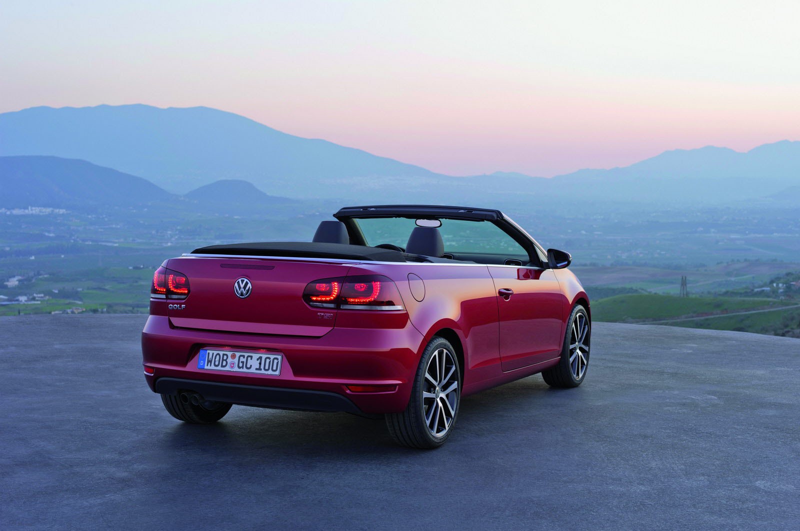 Taki jest nowy VW Golf Cabriolet