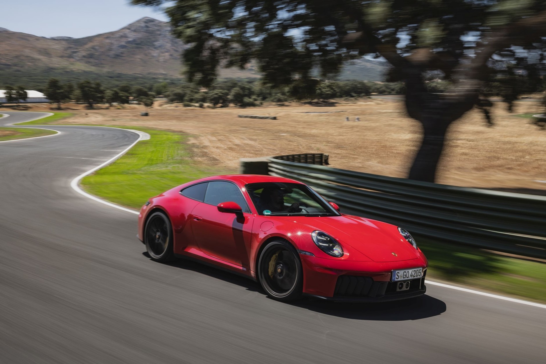 Porsche 911 Carrera 4 GTS