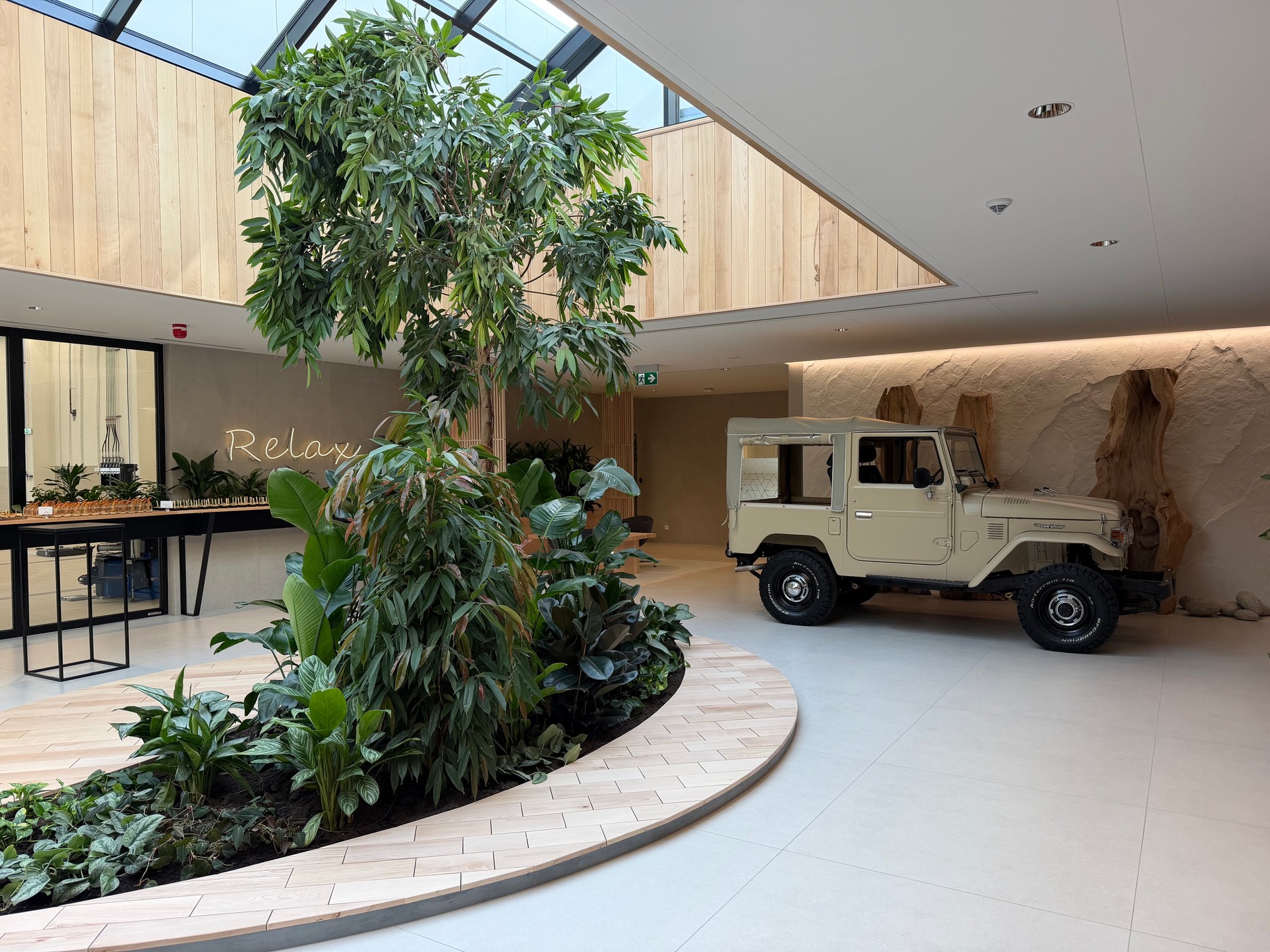Nowy salon Toyoty i Lexusa w Warszawie