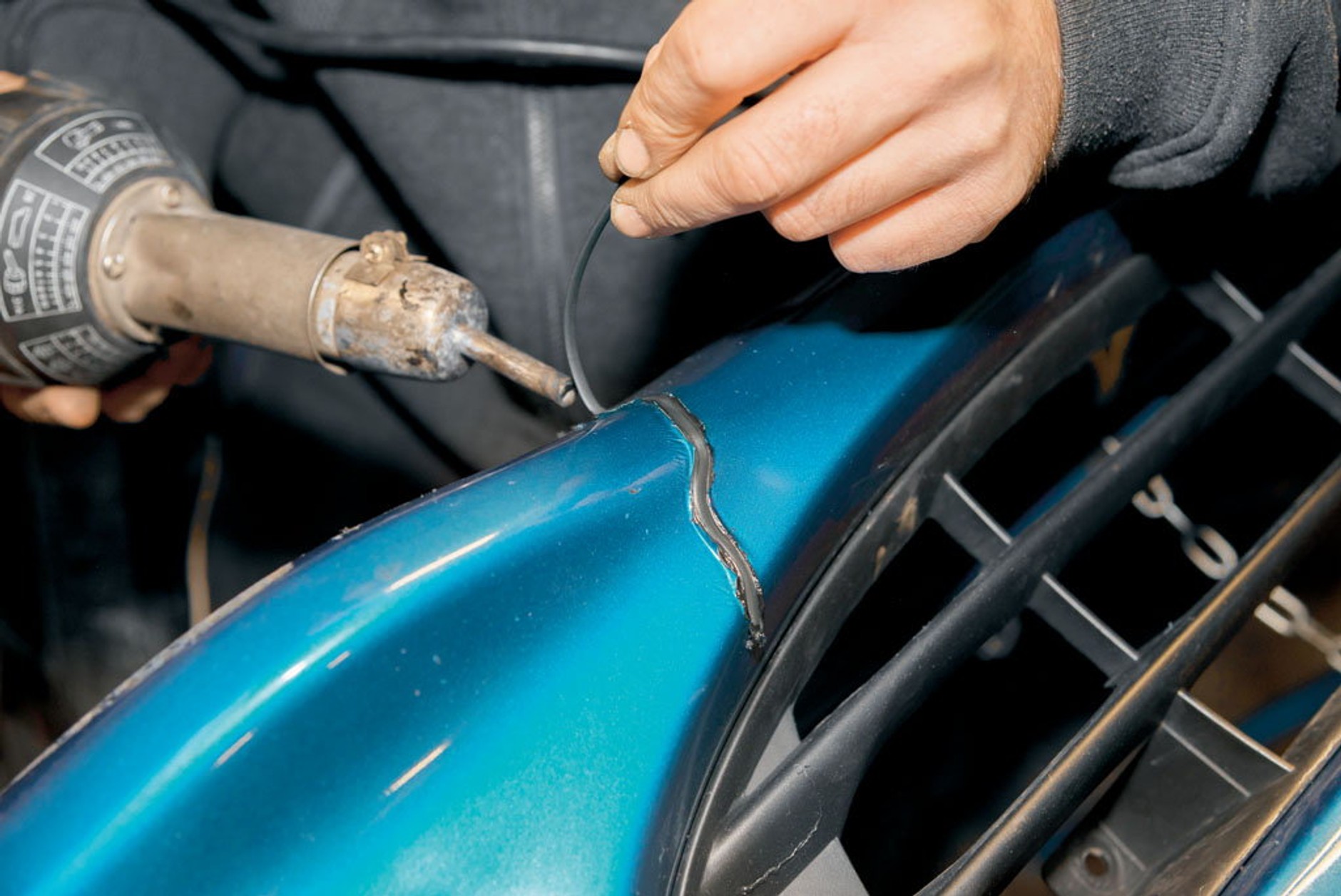 Naprawa plastików krok po kroku