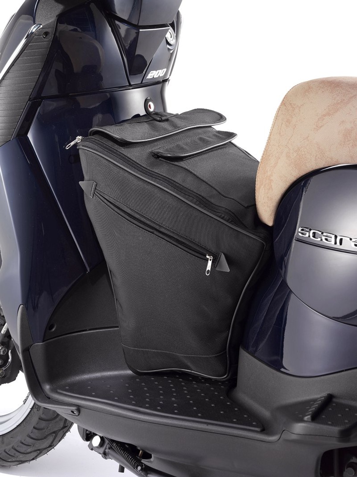 Aprilia Scarabeo 125/200 – w miasto na żuczku