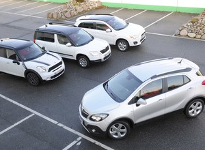 Opel Mokka kontra Mini Countryman, Skoda Yeti i Mitsubishi ASX: kto zrobił najlepszego małego SUV-a?
