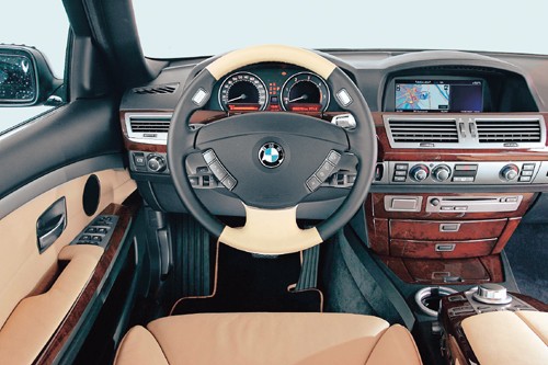 Audi A8, Mercedes klasy S, BMW 7 kontra Lexus LS 600h - Z widokiem na sukces
