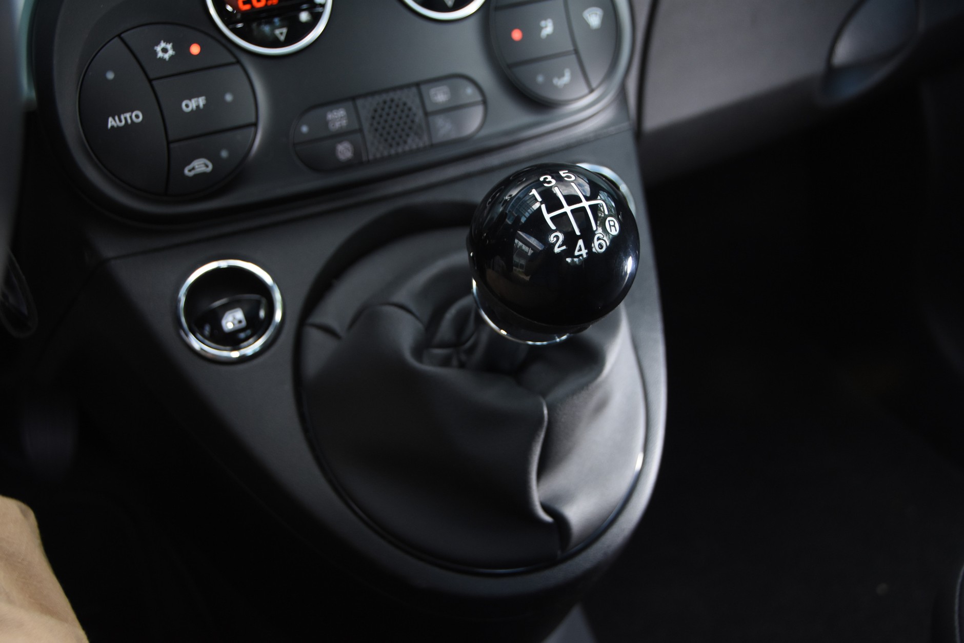 Fiat 500 Hybrid Launch Edition