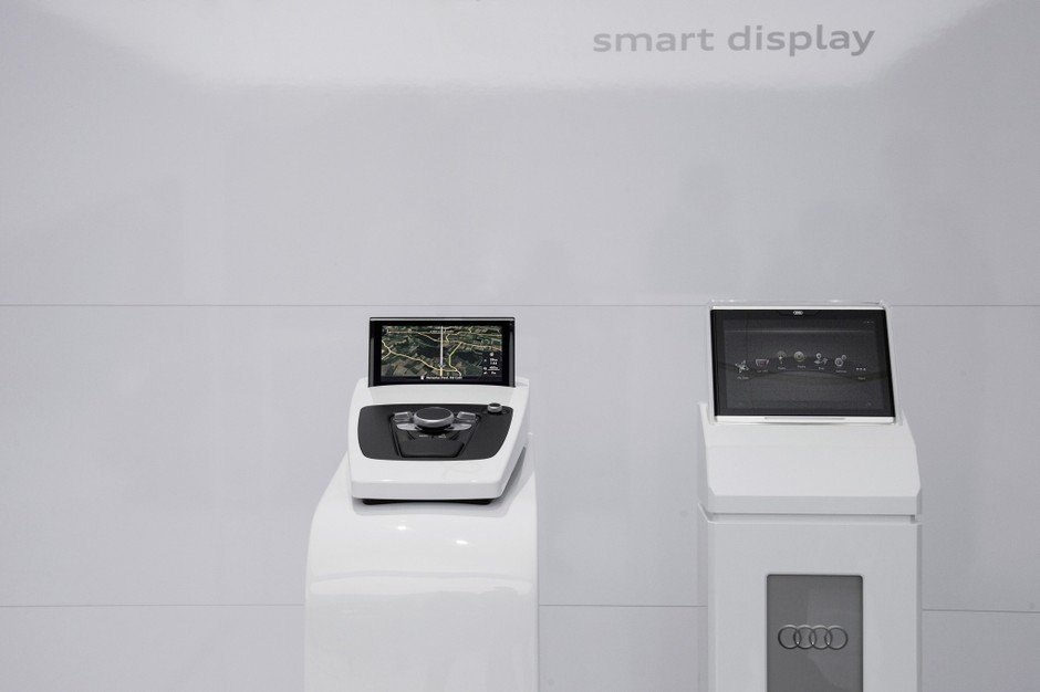 Nowy tablet Audi SmartDisplay wyposażono w procesor Nvidia Tegra 4 i wyświetlacz 10,2 cala. Niestety Audi nie podaje zbyt wielu danych technicznych.