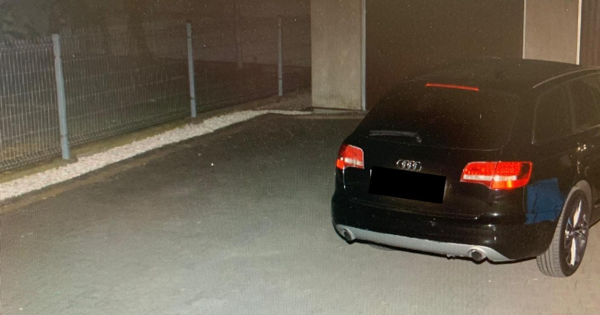 Policjanci zauważyli kierowcę Audi. Teraz grozi mu 5 lat więzienia