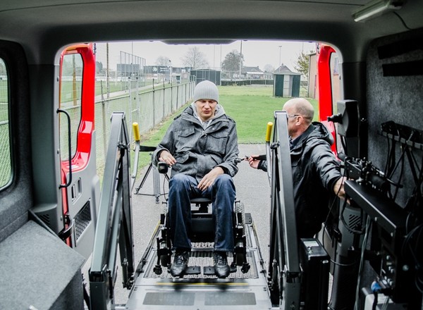 Niepełnosprawni nie będą płacić za egzamin praktyczny na prawo jazdy