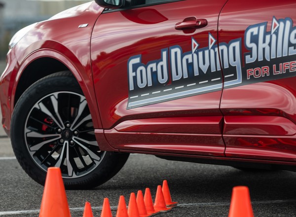 Bezpłatne szkolenia z bezpiecznej jazdy Ford Driving Skills for Life
