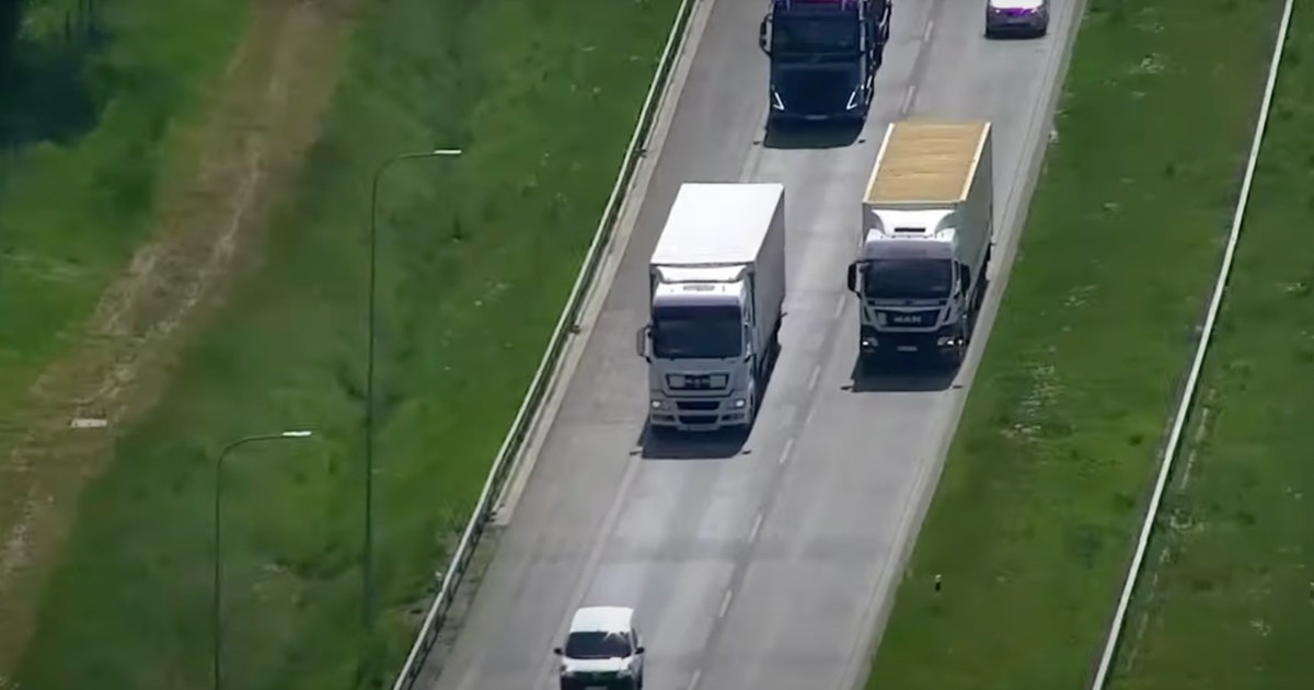 Niedozwolone wyprzedzanie w wykonaniu kierowcy ciężarowki