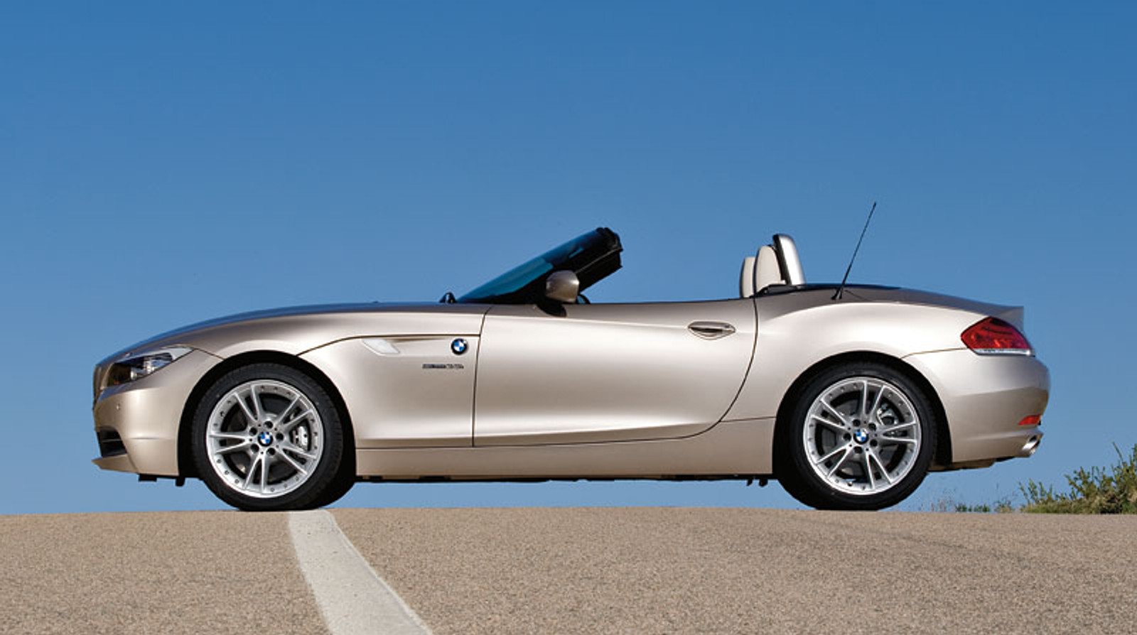 BMW: nowy Z4 Roadster wylądował w Warszawie (cena w Polsce)