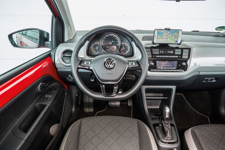 Renault ZOE kontra Volkswagen E-Up! - elektryk w mieście może mieć sens