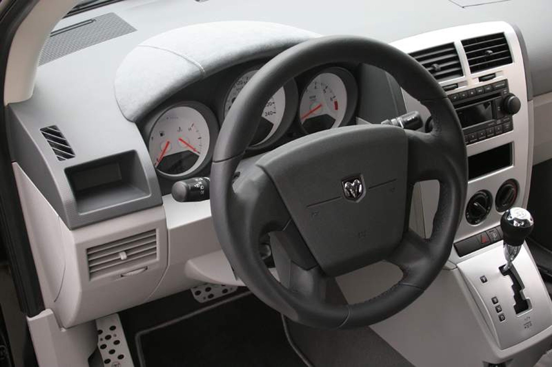 Essen 2006: Startech Dodge Caliber