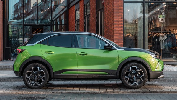 Opel Mokka-e – stylowy „elektryk” z zasięgiem ok. 300 km