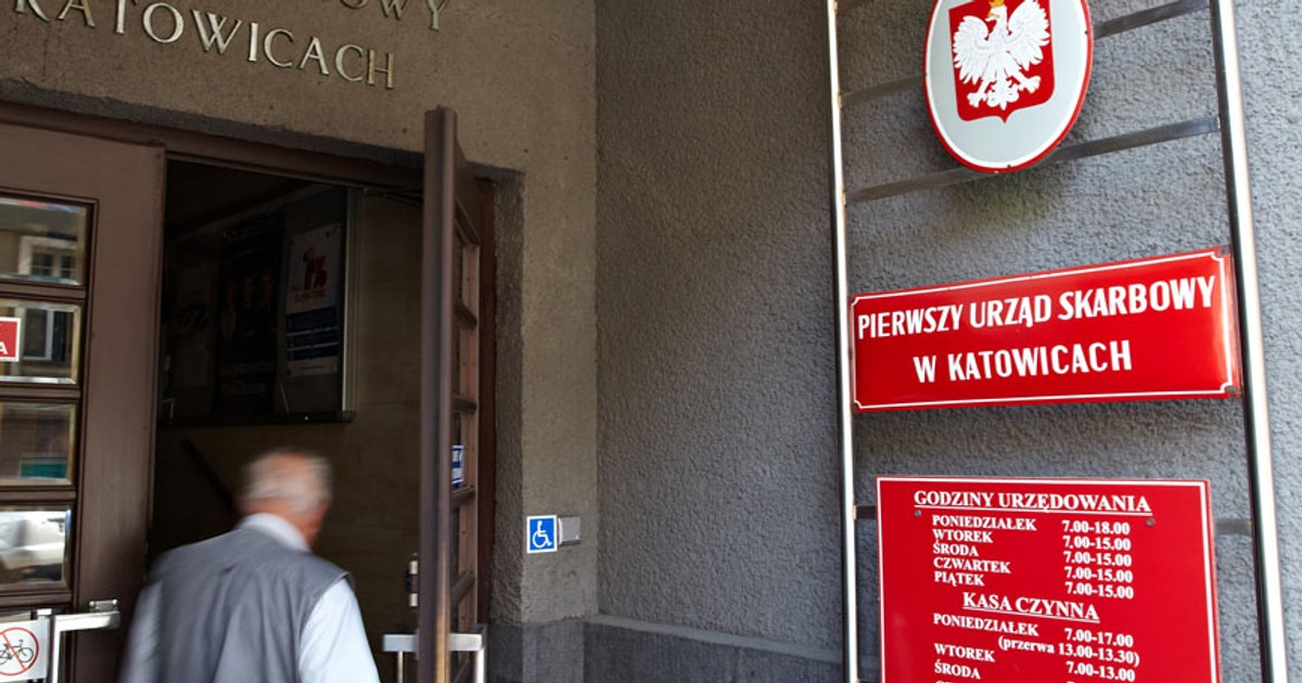 Jak to załatwić - podatek od zakupu samochodu