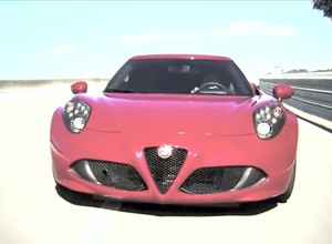 Oto Alfa Romeo 4C