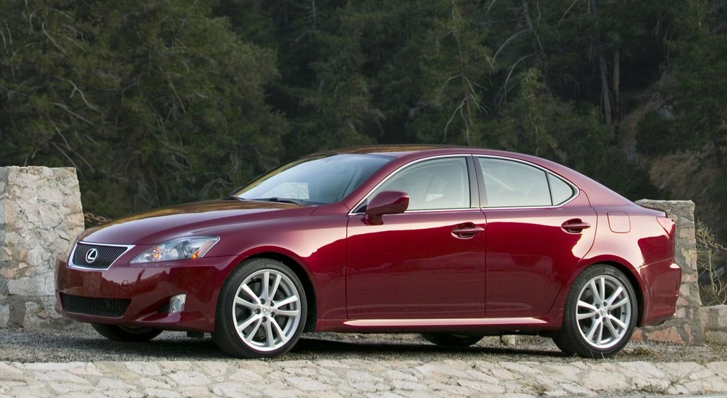 Lexus IS