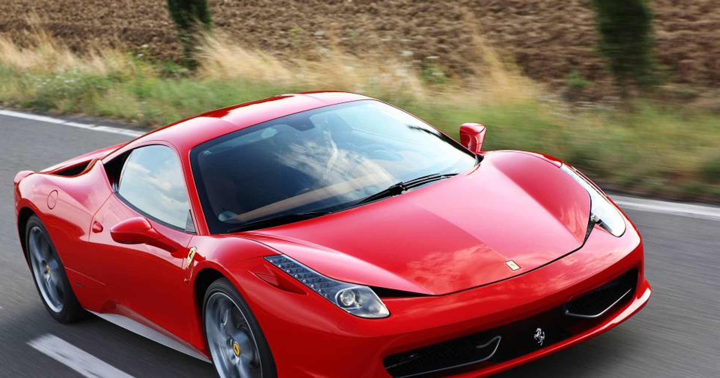 Ferrari: klej przyczyną pożarów 458 Italia!