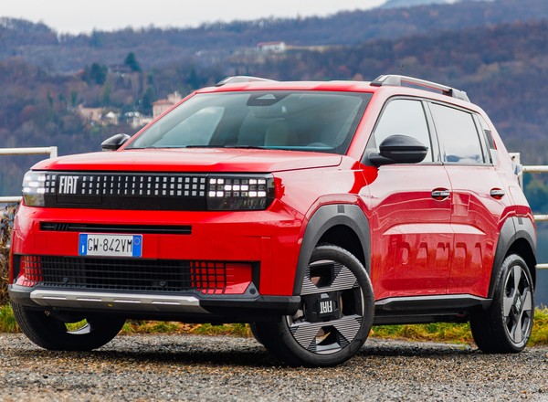 Fiat Grande Panda ma uratować Włochów. Ceny i styl robią wrażenie