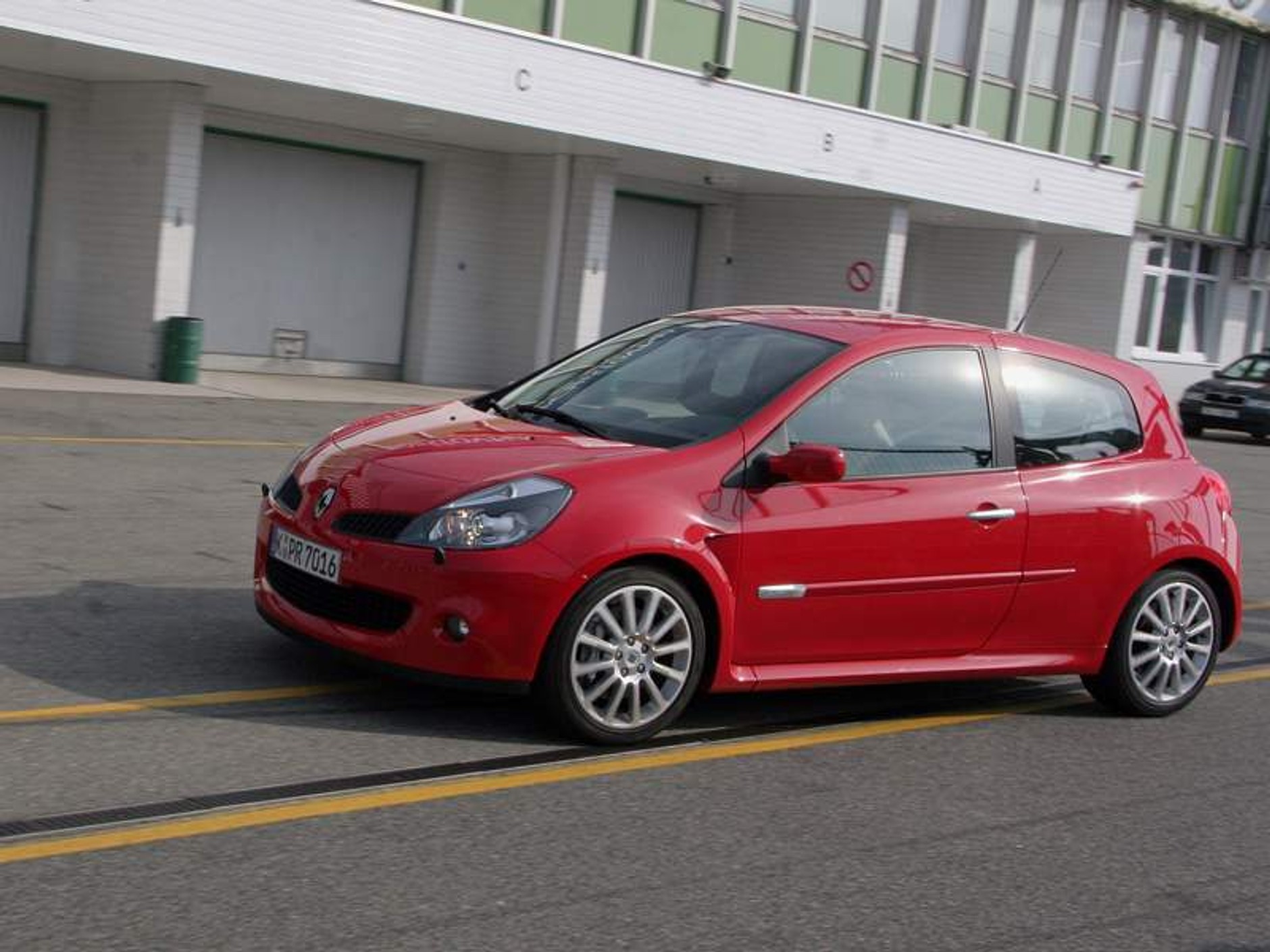 Renault Clio Sport – wrażenia z jazdy na torze