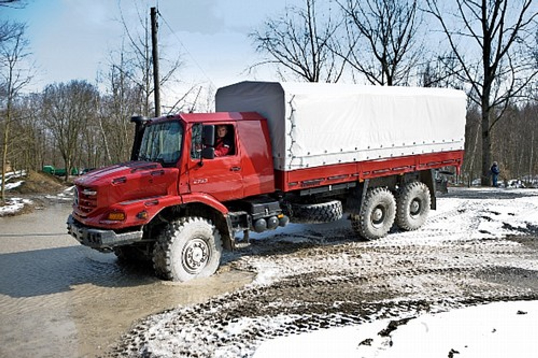 Mercedes Zetros 2733 A 6x6 - Silnik do przodu!