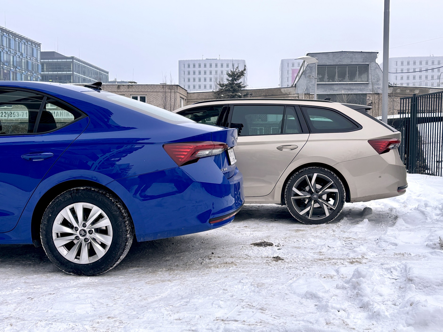 Skoda Octavia Combi Sportline i Skoda Octavia Liftback Essence