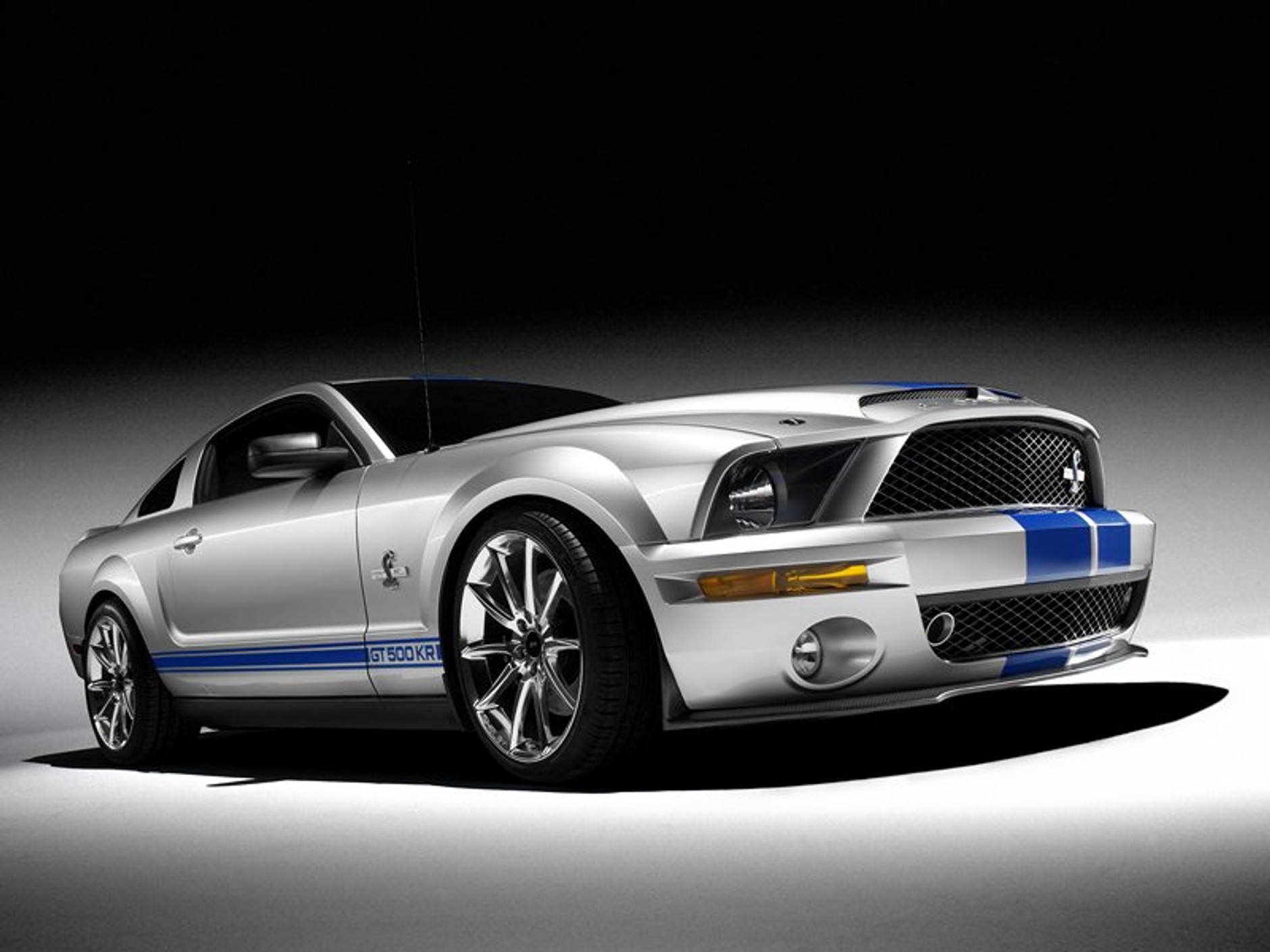 Mustang Shelby GT500KR: król szos powraca!