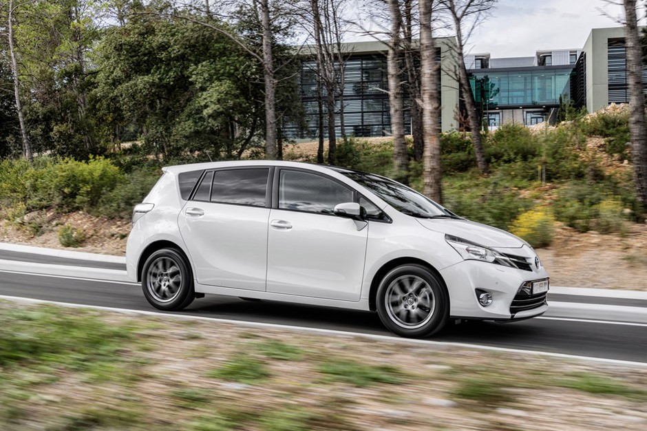 Nowa Toyota Verso idzie w ślady Aurisa