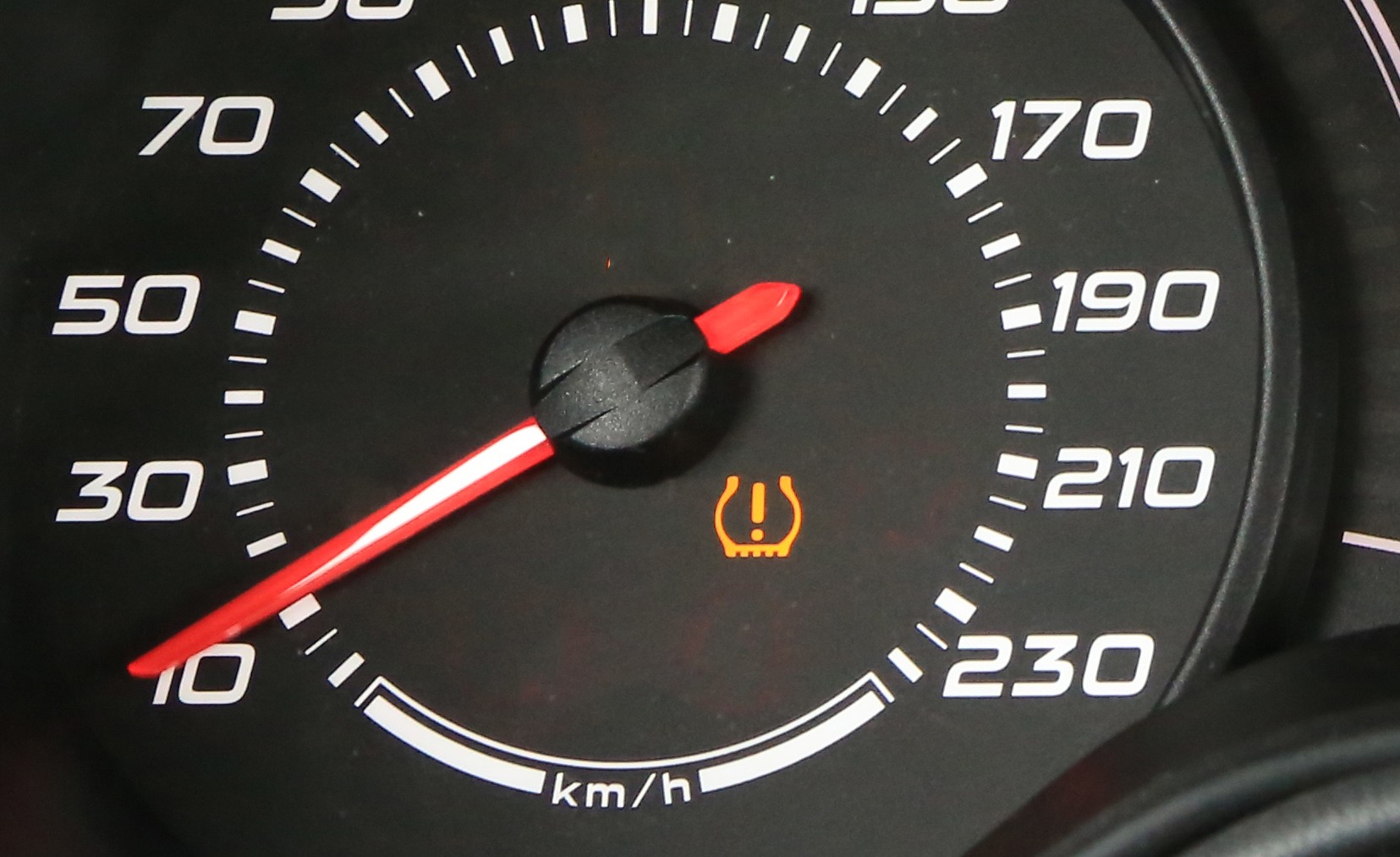 Kontrolka ciśnienia w oponach