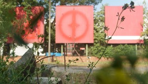 Pojechałem na nostalgiczną wycieczkę przed FSO. Znikają symbole zakładu i tłocznia