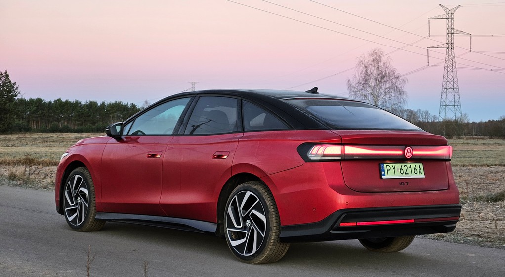 Volkswagen ID.7 i ID.7 Touring: wygodne elektryki z dużym zasięgiem