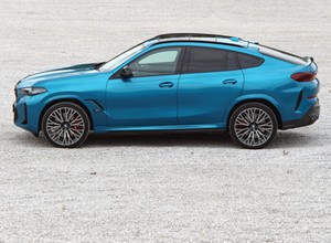BMW X6 M60i to nie jest zwyczajny SUV. "Proszę tylko uważać na felgi"