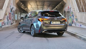 Pięć rzeczy, które w hybrydowej Toyocie Corolli denerwują i pięć, które zapisałem po stronie plusów [Test długodystansowy, cz. III]