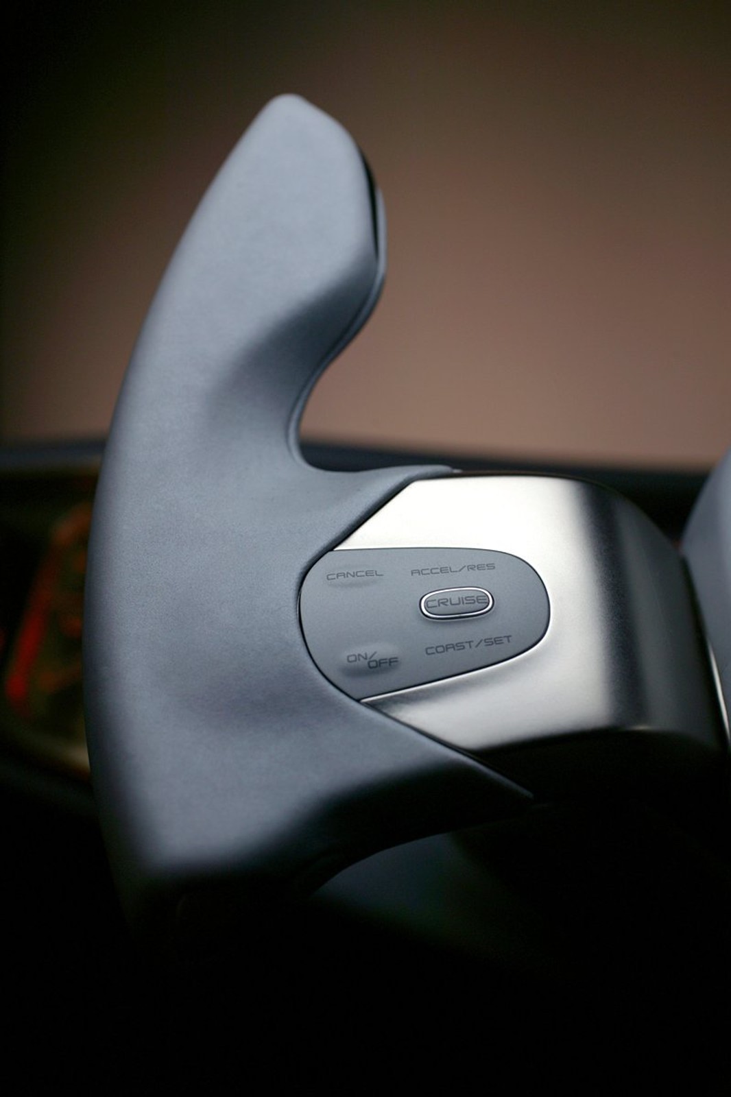 IAA Frankfurt 2007: Zelektryzowany Nissan Mixim