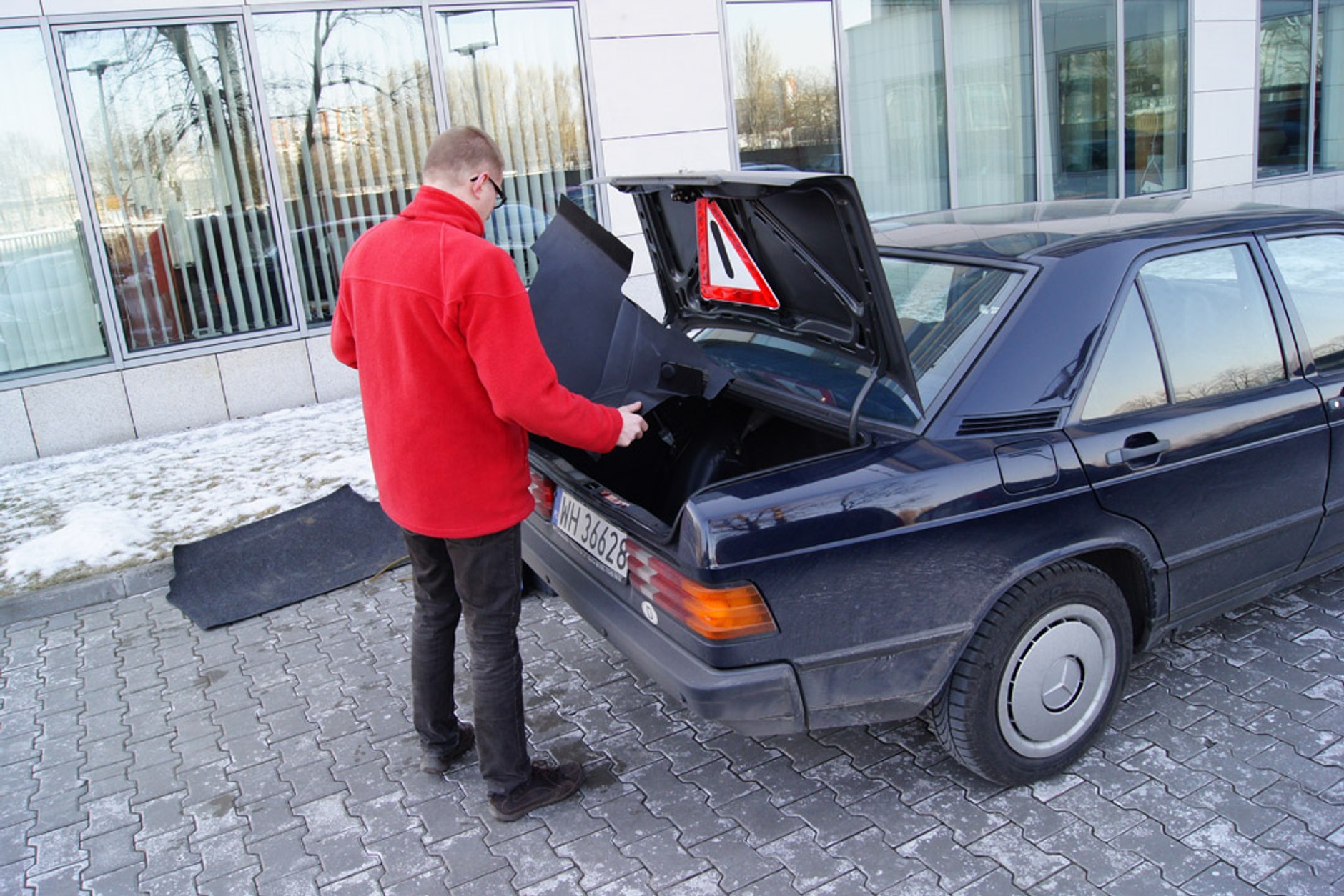 Montaż automatycznej anteny krok po kroku