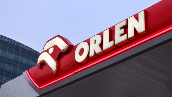 26331040 - WARSZAWA BRIEFING CENY PALIWA NIŻEJ (Stacja paliw Orlen w Warszawie)