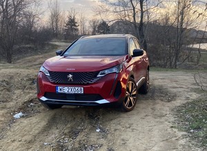 Peugeot 3008 GT pokazał kły, czyli SUV widoczny w tłumie