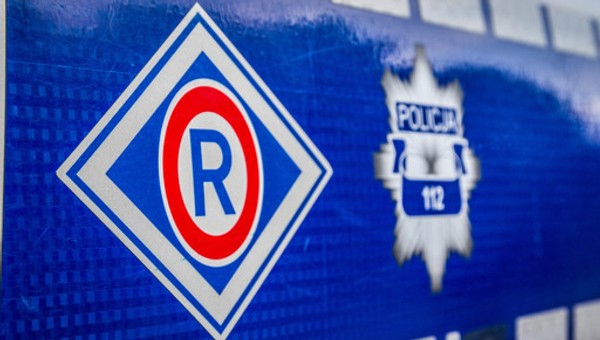 Policja w policji opublikowała dane. Ilu policjantów drogówki wpadło na korupcji?